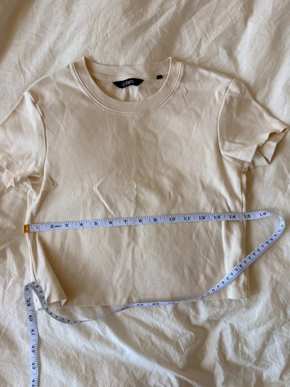 Cuts Clothing Cropped Tee in Soft Cream - Picture 4 of 6